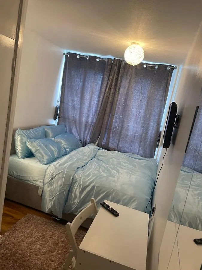 דירה לונדון Two Bedroom Flat In Greenwich Near The 02 בריטניה